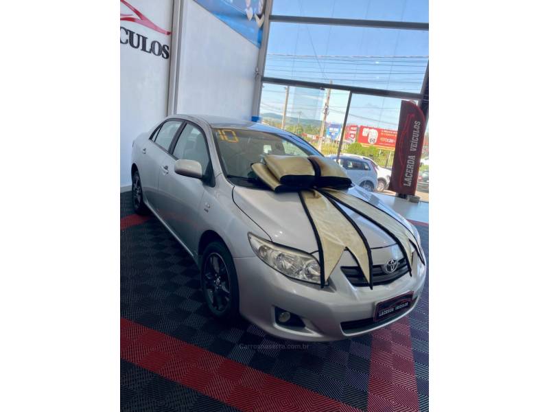 TOYOTA - COROLLA - 2009/2010 - Prata - R$ 49.900,00