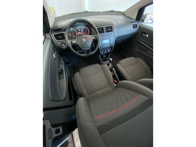 VOLKSWAGEN - CROSSFOX - 2016/2016 - Branca - R$ 59.900,00