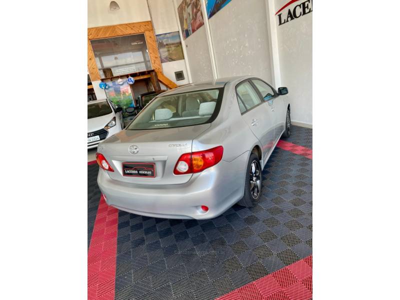 TOYOTA - COROLLA - 2009/2010 - Prata - R$ 49.900,00