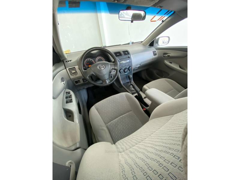 TOYOTA - COROLLA - 2009/2010 - Prata - R$ 49.900,00