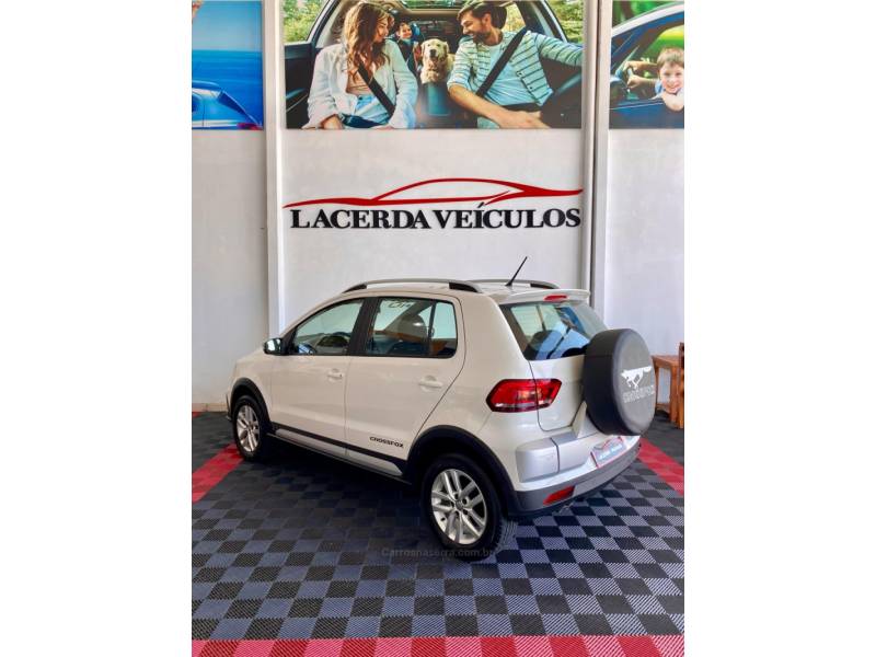 VOLKSWAGEN - CROSSFOX - 2016/2016 - Branca - R$ 59.900,00