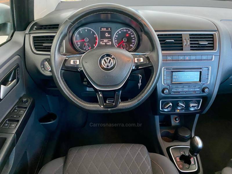 VOLKSWAGEN - CROSSFOX - 2016/2016 - Branca - R$ 59.900,00
